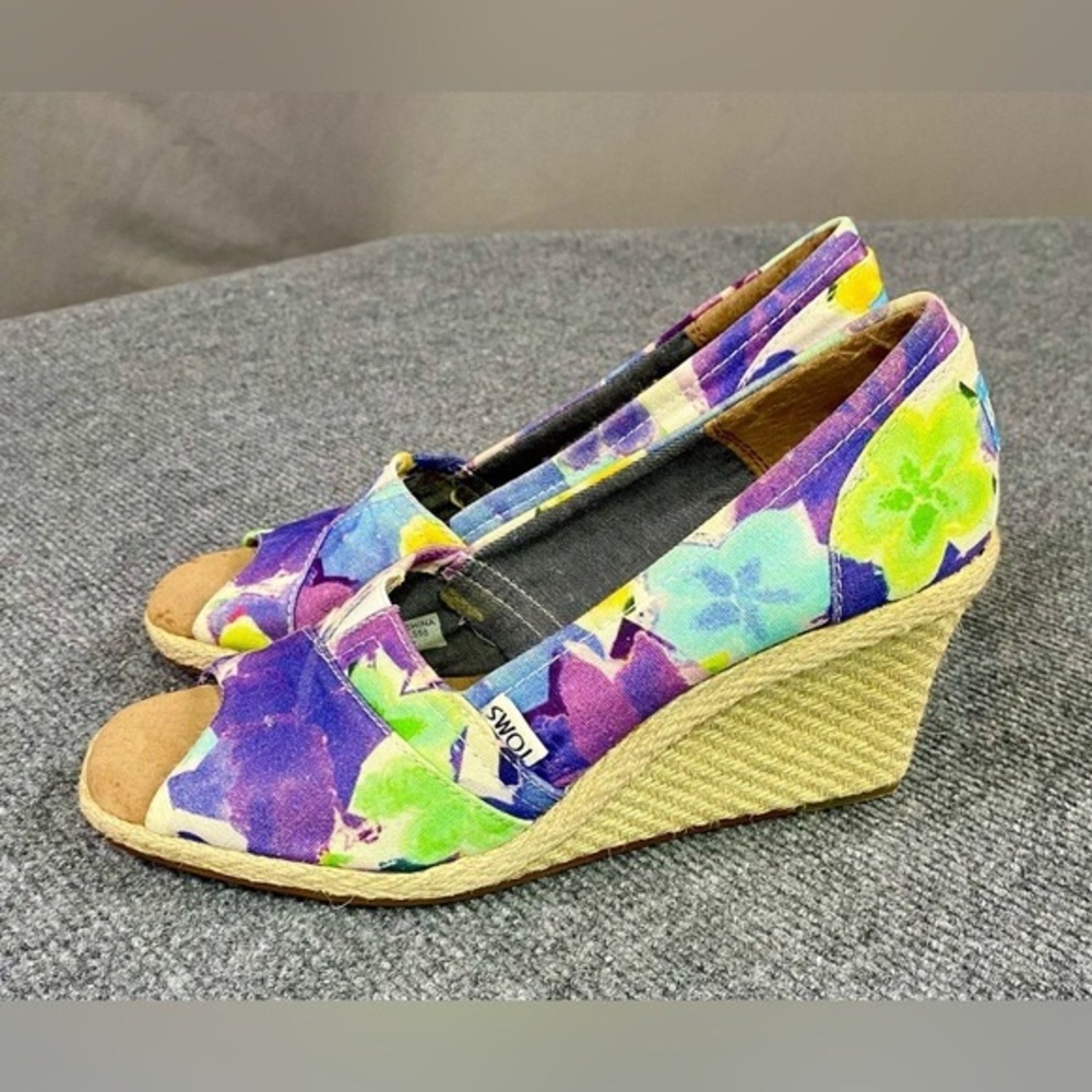 TOMS Wedge Heels Women’s 9.5 Oahu Floral Canvas Espadrille Peep Toe